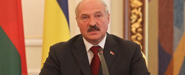 Лукашенко обещает ответить, если Польша разместит военную базу США