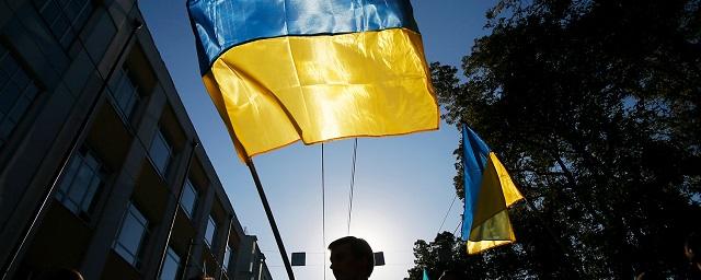 Почти 50% украинцев считают, что страна находится на грани раскола