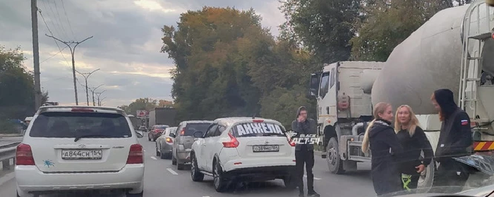 В Новосибирске легендарная Анжела впервые попала в серьезную аварию на Бердском шоссе