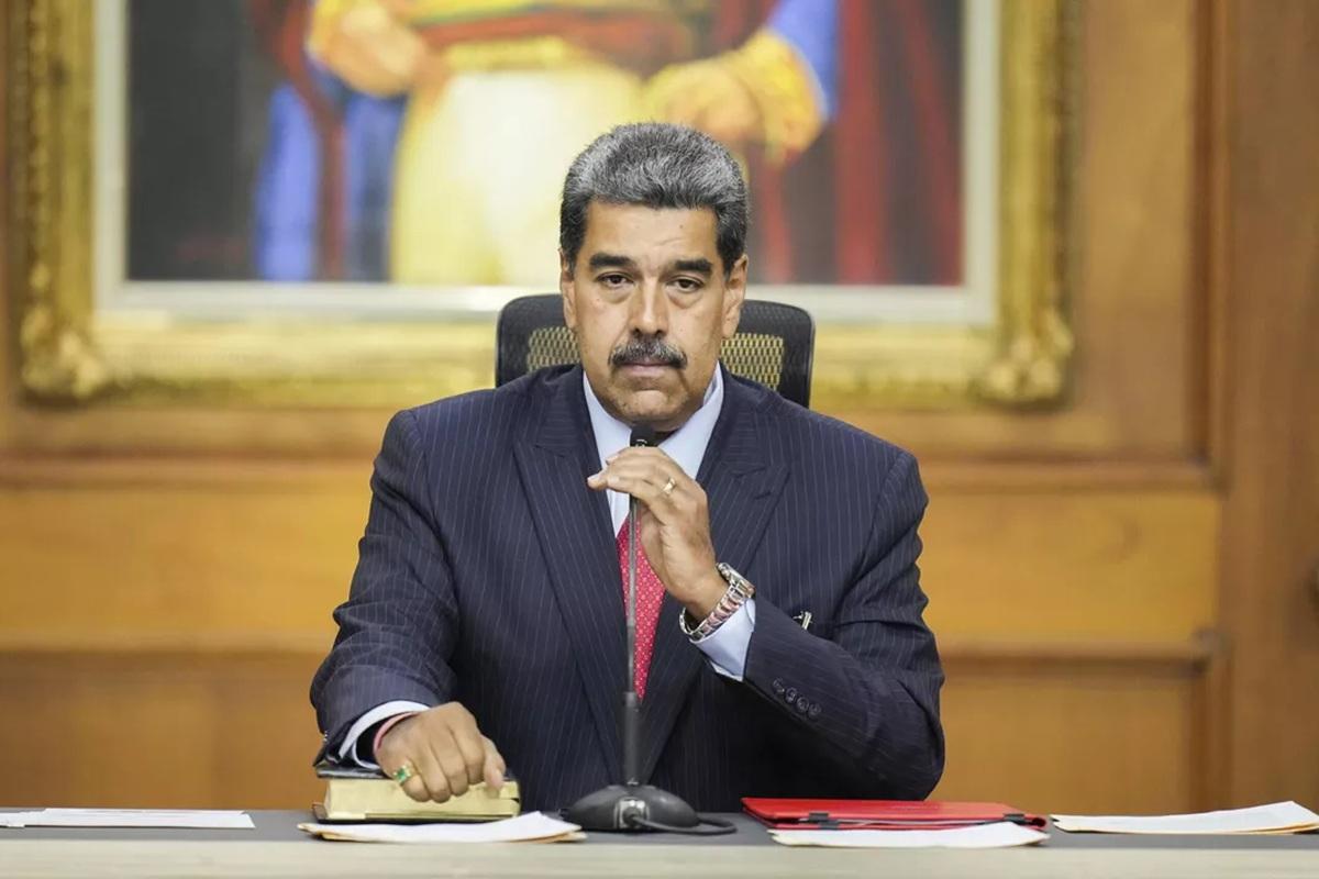 Мадуро попросил Россию усилить Венесуэлу ракетами и радарами из-за угроз Трампа