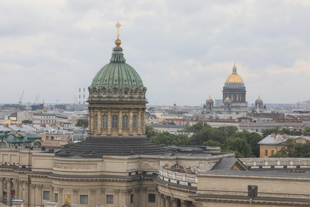 В Петербурге распределили пособия среди социально-значимых НКО