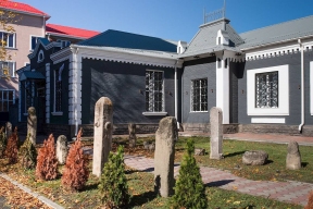 В краеведческом музее КЧР открылась выставка «Защита суверенитета России»