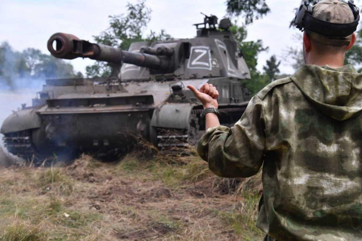 Во Франции заявили, что Украине надо несколько сотен тысяч добровольцев