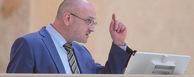 Двойная игра Резника на Макарова и Ходорковского не позволяет ему выдвинуться в губернаторы Петербурга