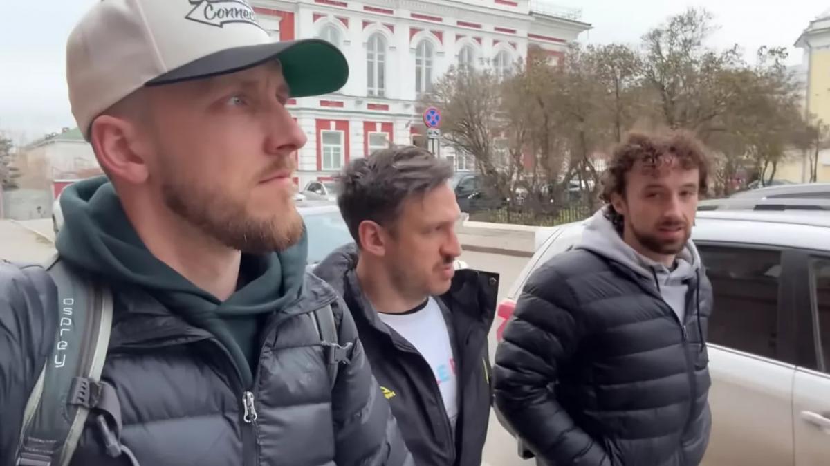 Эксперимент гостей из стран НАТО. Иностранные блогеры ворвались в жизнь мирного Суздаля. Что произошло?