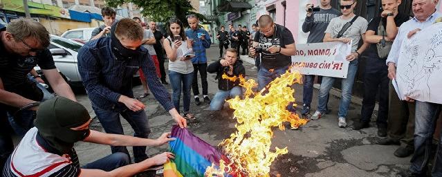 В Киеве во время гей-парада задержали шестерых человек