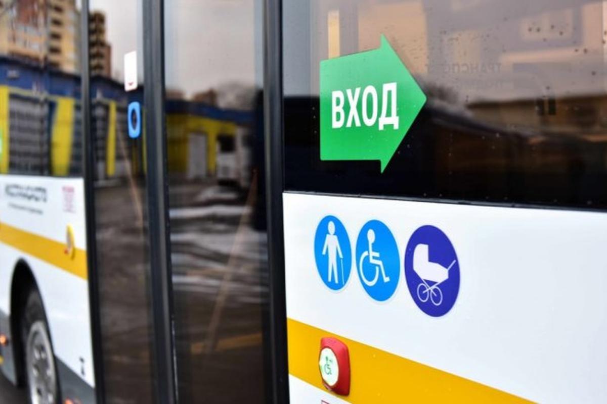 Алиханов назвал Москву мировым лидером по внедрению электробусов