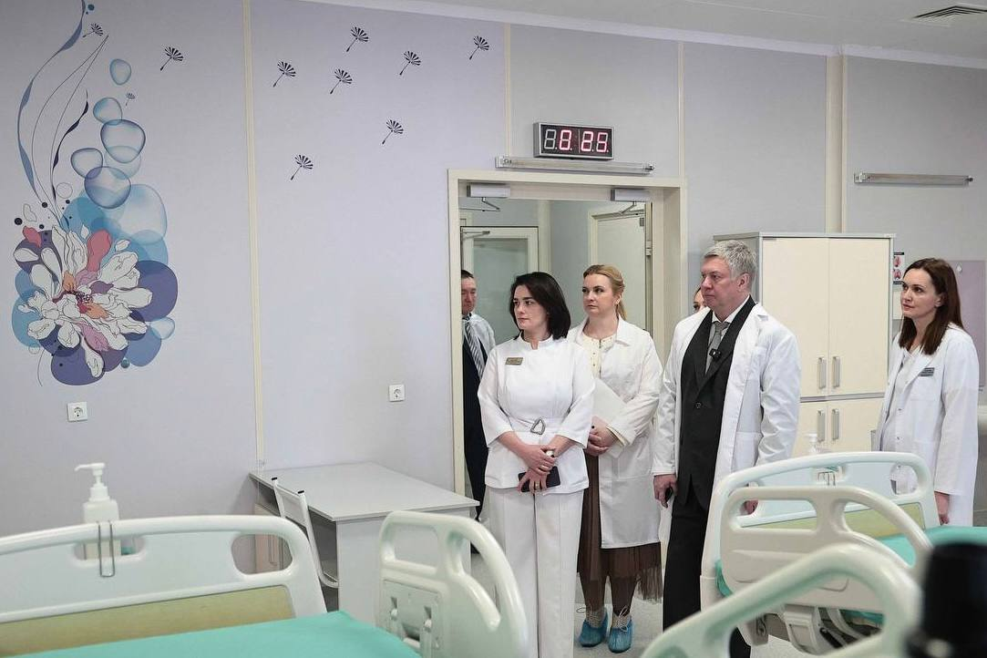 Алексей Русских: В Ульяновский областной перинатальный центр «Мама» поступило новое оборудование для реанимации и выхаживания новорожденных