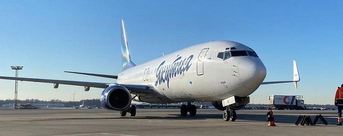 Boeing 737 АК «Якутия» вернулся  в аэропорт в Якутске из-за сбоя в работе автопилота