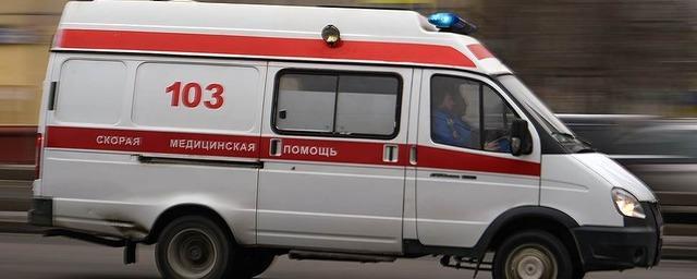 Восемь человек пострадали при взрыве петарды в казанской школе