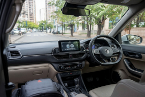 В Росстандарте опровергли информацию о запрете праворульных автомобилей