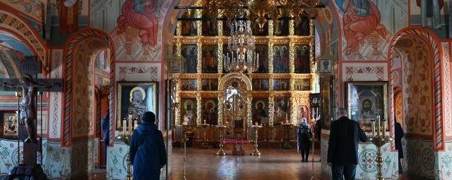 РПЦ просит горожан воздержаться от посещения храмов в дни Пасхи
