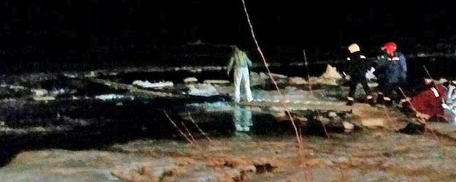 В Иркутской области при провалах автомобилей под лед погибли 2 человека