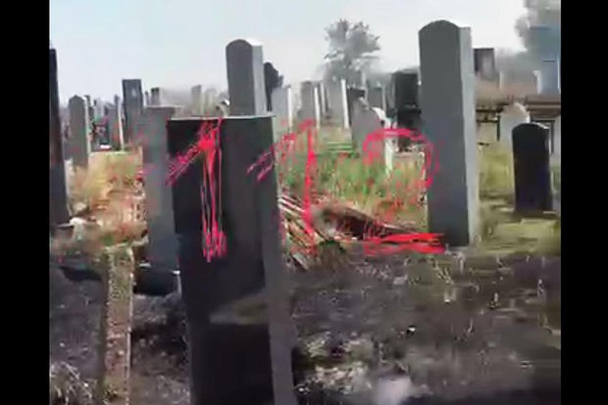 Крупный пожар в Ставрополье: из-за поджога травы выгорело кладбище у села Канглы