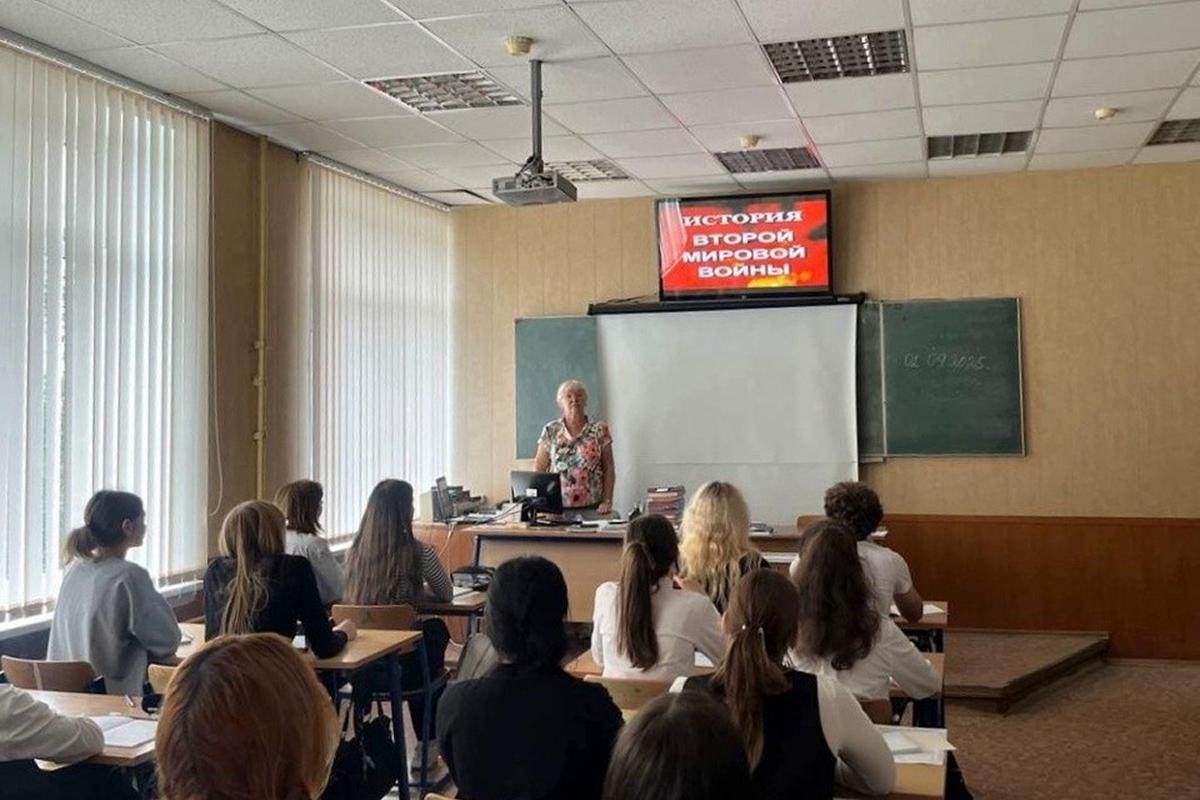 Шахназаров: изучение классики кино в школах начнется в текущем учебном году