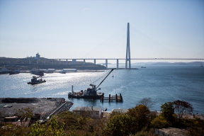 В бухте Улисс во Владивостоке запретили ходить гражданским судам