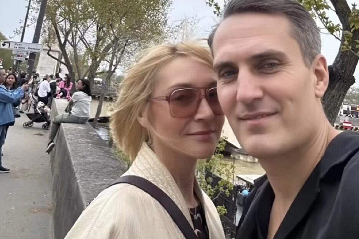 Кристина Орбакайте отправилась в Париж вместе с супругом Михаилом Земцовым