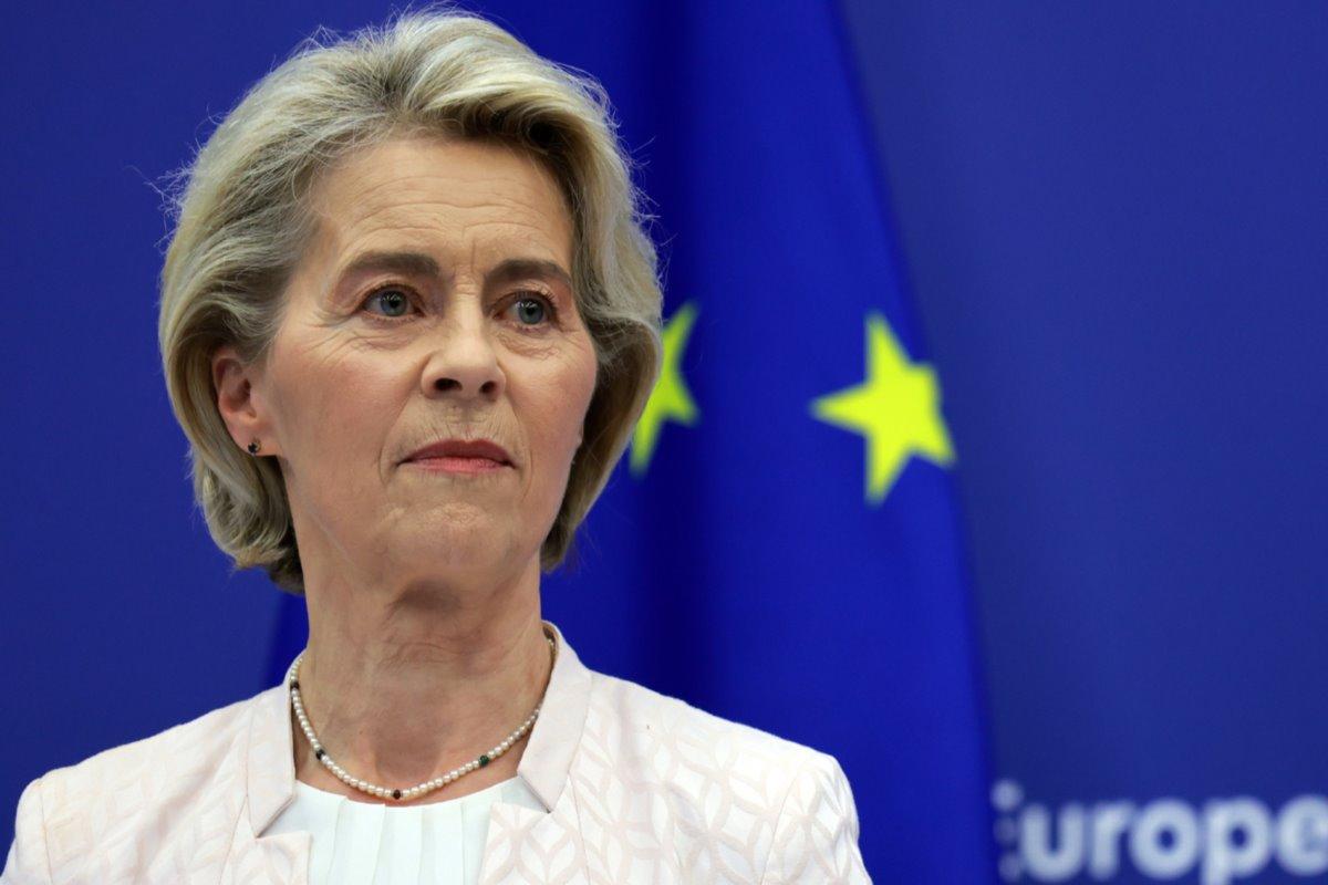 Глава ЕК Урсула фон дер Ляйен пообещала присоединиться к переговорам Зеленского и Трампа