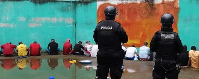 В тюрьме Эквадора во время бунта погибли 13 заключённых