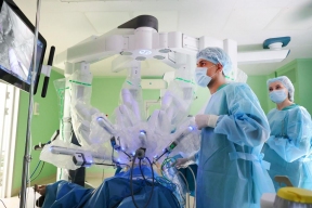 Moscow doctors performed about 60,000 high-tech surgeries in 6 months.