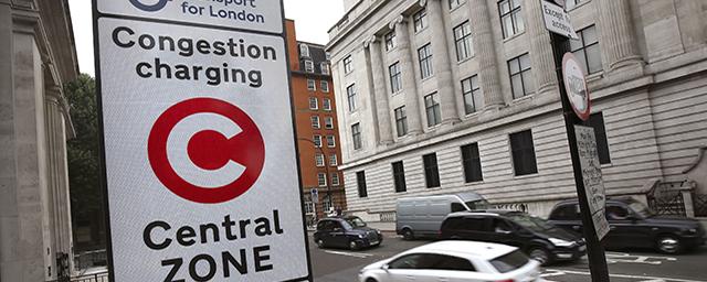 Поставили на счетчик: посольство РФ объяснило долг в 6 млн фунтов за въезд в центр Лондона