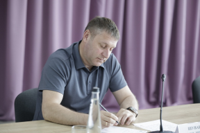 Врио губернатора Белгородской области Александр Шуваев проверил состояние объектов ЖКХ и предприятий Красненского округа