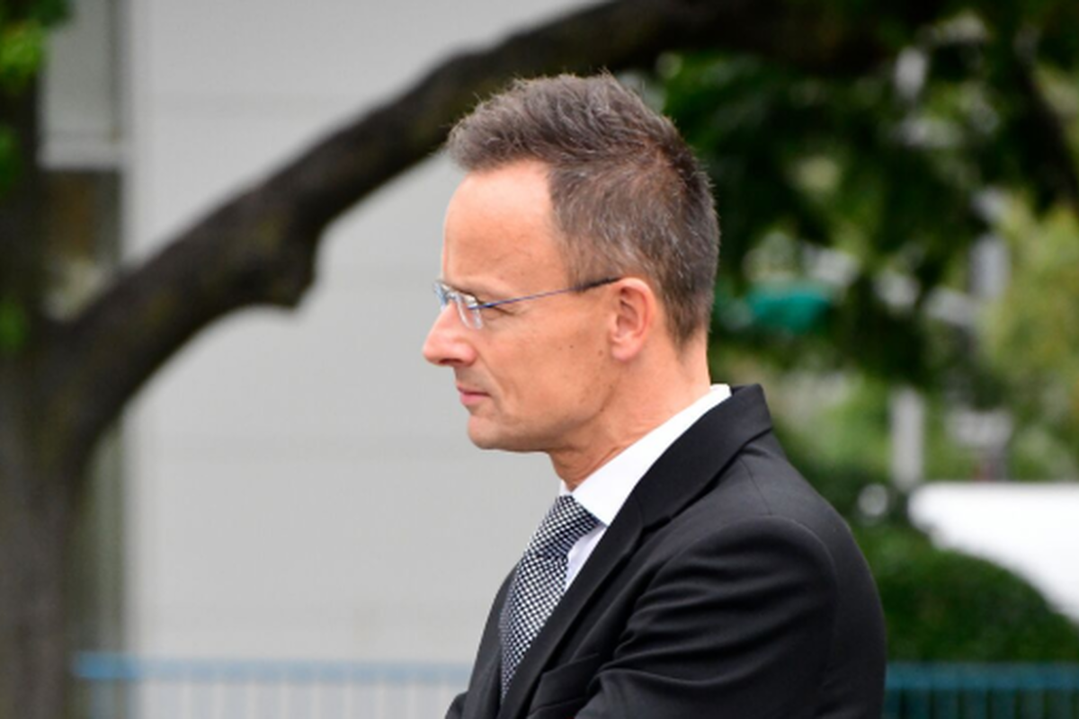 Импорт войны и мафии: глава МИД Венгрии раскритиковал желание Брюсселя затянуть Украину в ЕС