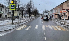 В Сольцах 79-летняя женщина погибла под колесами автомобиля «Хендай Матрикс»