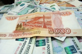 Путин поручил увеличить МРОТ в России до 35 000 рублей к 2030 году