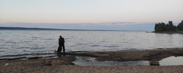 СК возбудил дело по факту гибели подростков на озере в Карелии