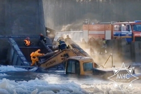 В Белоруссии два человека пострадали во время обрушения моста