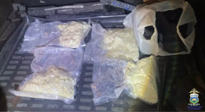 В Тюменской области задержали водителя с двумя килограммами мефедрона