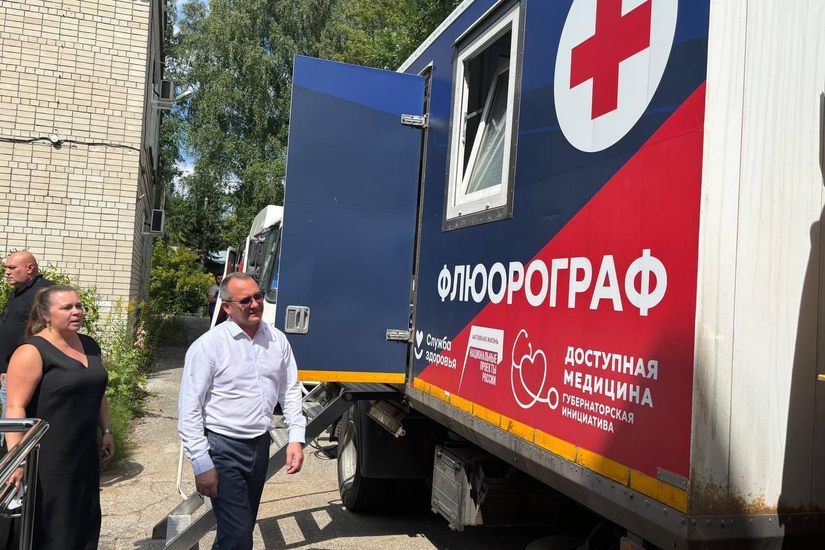 Председатель гордумы Нижнего Новгорода Евгений Чинцов посетил передвижной медпункт