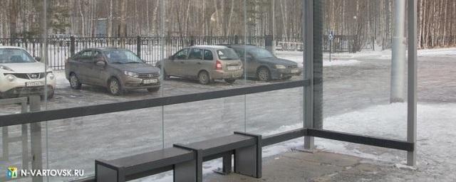 В Нижневартовске до конца года установят четыре новых остановочных павильона