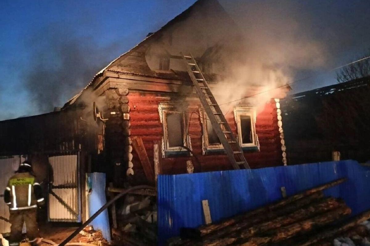 В Удмуртии в пожаре погибли три человека