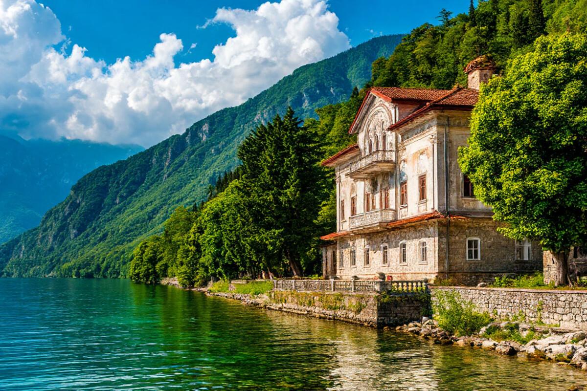 Абхазия не довольна российскими туристами