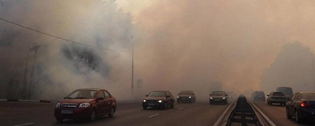 В Китае введен красный уровень опасности из-за сильного смога