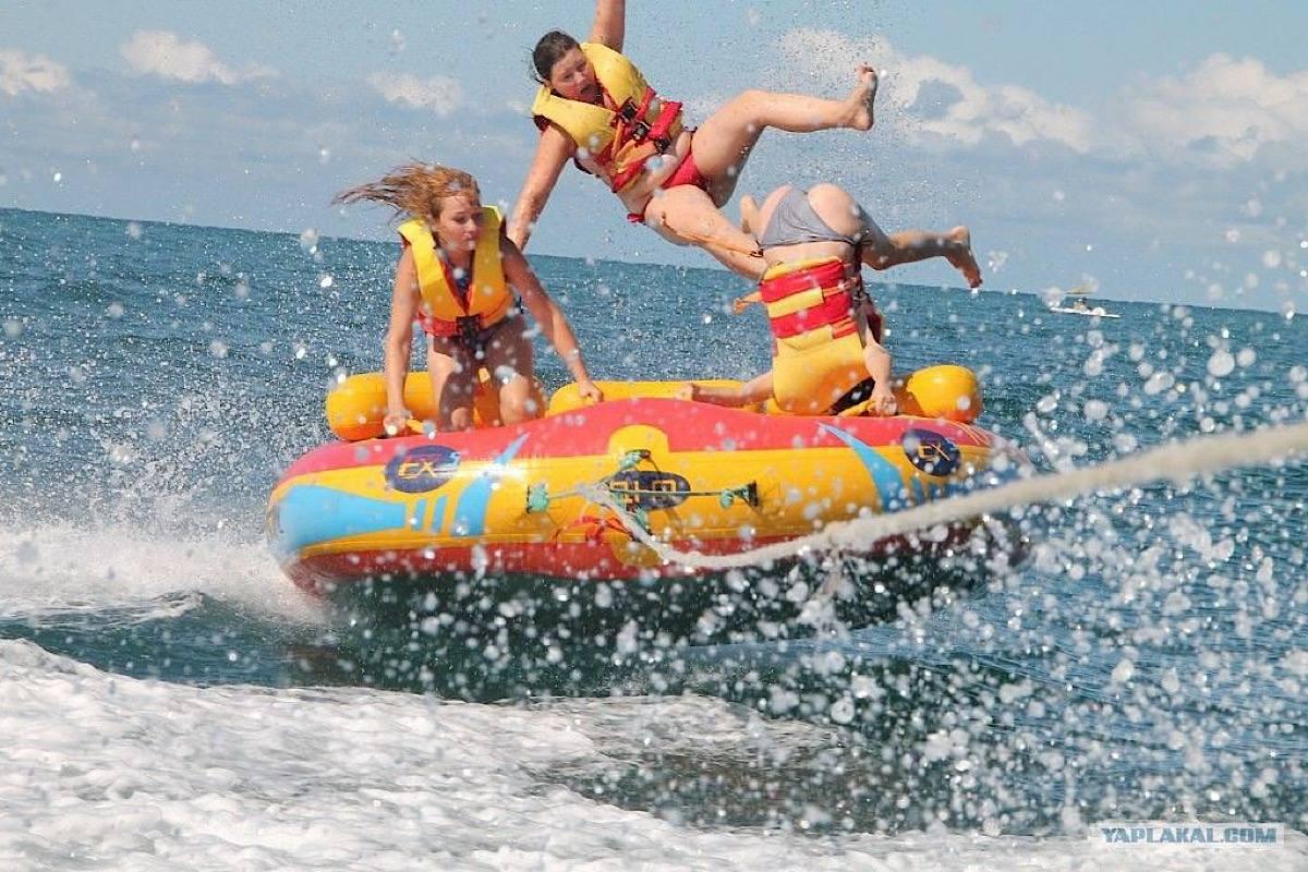 В Геленджике 21-летний юноша получил разрыв селезенки, катаясь на «таблетке»