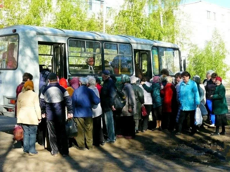 В Чебоксарах на Троицу увеличат количество автобусов, курсирующих до кладбищ