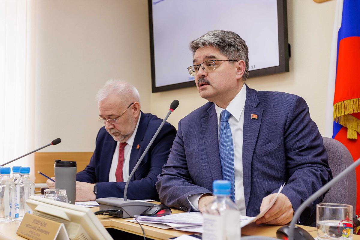 Спикер Магаданской областной Думы Анатолий Широков: Депутатский корпус единогласно поддержал отчет о работе регионального правительства за 2025 год