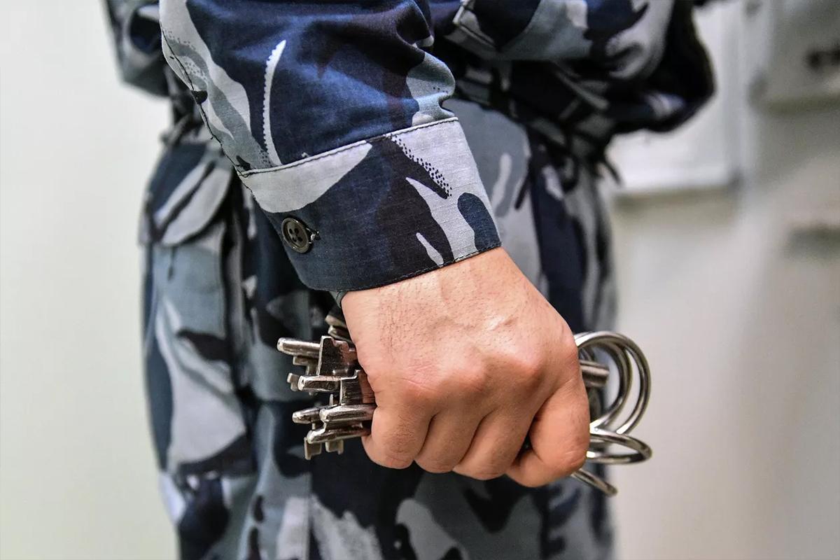 Неизвестные совершили налет на конвой ФСИН в Казани и освободили заключенного