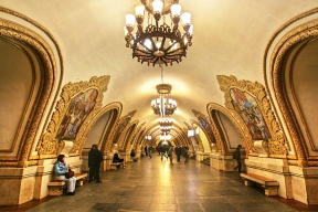 Carlson marvelled at the Moscow metro