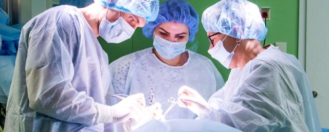 The first heart surgery using donor tissues performed in Moscow