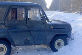 В Мордовии в результате столкновения УАЗ с сугробом пострадала женщина