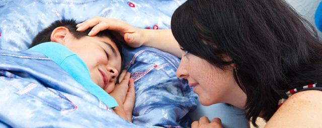 Ученые выяснили, как способ укладывать ребенка спать влияет на его характер
