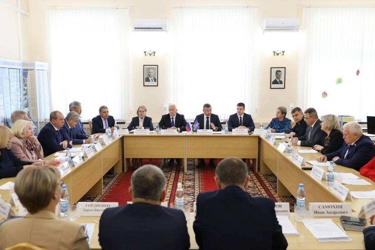 Волгоград лидирует в ЮФО по деревопосадкам и лесовосстановлению