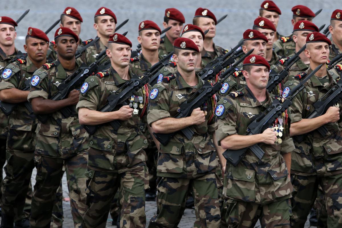 Во Франции заявили, что не будут отправлять свои войска на помощь Киеву