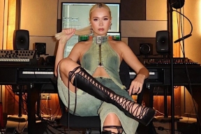 Будьте людьми: Клаву Коку возмутило поведение посетителей VIP-зала аэропорта