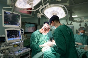 Объем высокотехнологичной кардиохирургической помощи в Москве вырос в 50 раз за 15 лет