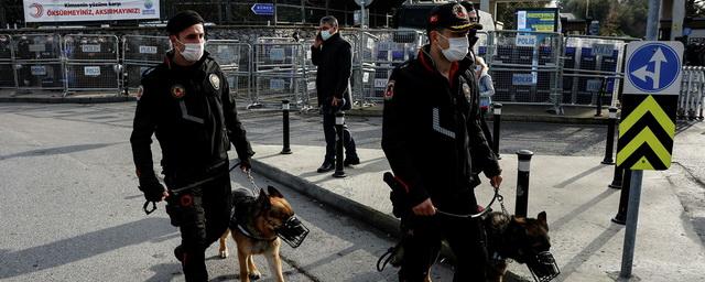 После нападения в Стамбуле посольство РФ в Турции призывает соблюдать меры безопасности